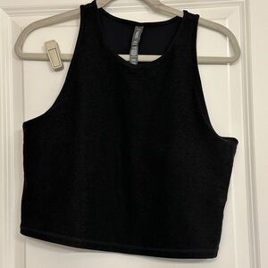 Vuori Cropped Workout Black Tank Top